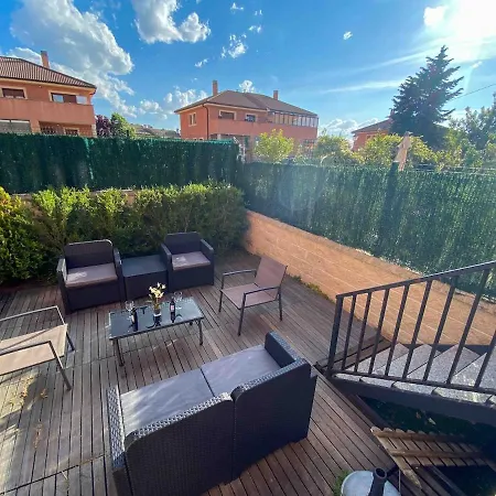 Homely Flat With Garden Near Segovia * Torrecaballeros