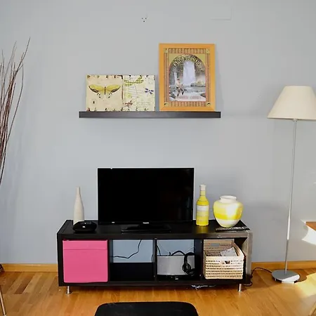 Appartement Homely Flat With Garden Near Segovia Torrecaballeros